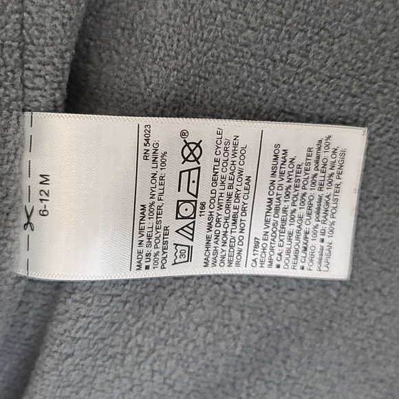 Old Navy Kids Full Zip Quilted Puffer Vest Jacket in Blue/Gray - Picture 12 of 17